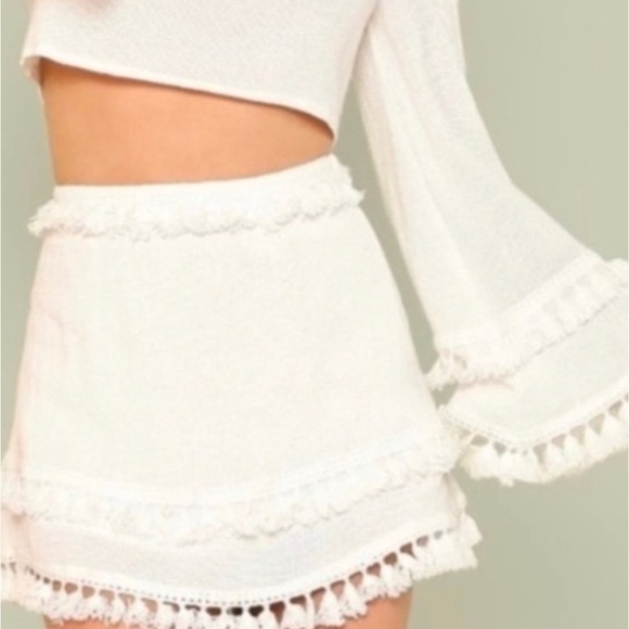 Skylar + Madison White Mini Pom Pom Skirt - Size XS - Picture 3 of 7